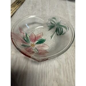 Mikasa Savoir Vivre Christmas Heart-Shaped Glass Candy‎ Dish Poinsettia Bow